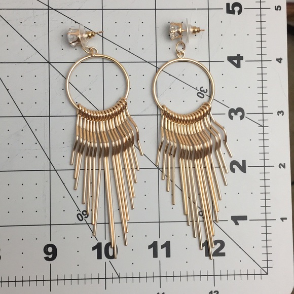 Gold bar tassel white rhinestone dangle earrings - Picture 2 of 3